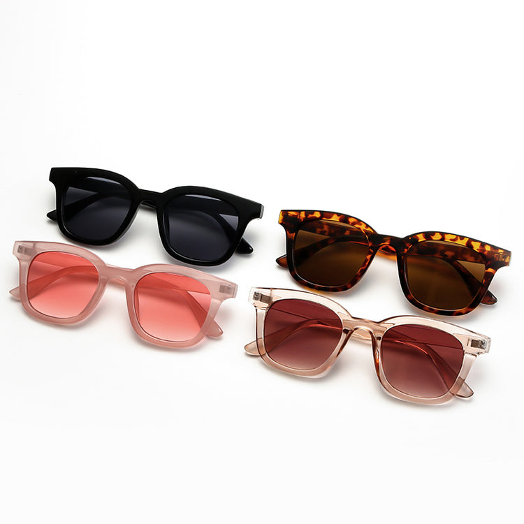 New Retro Small Frame Square Sunglasses For Men And Women Simple Travel Beach Sunglasses Round Face Glasses
